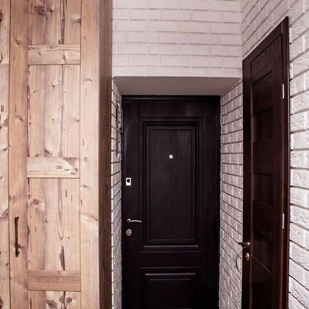 Apartment In The City Center In The House With Atlantes Odessa Exteriör bild