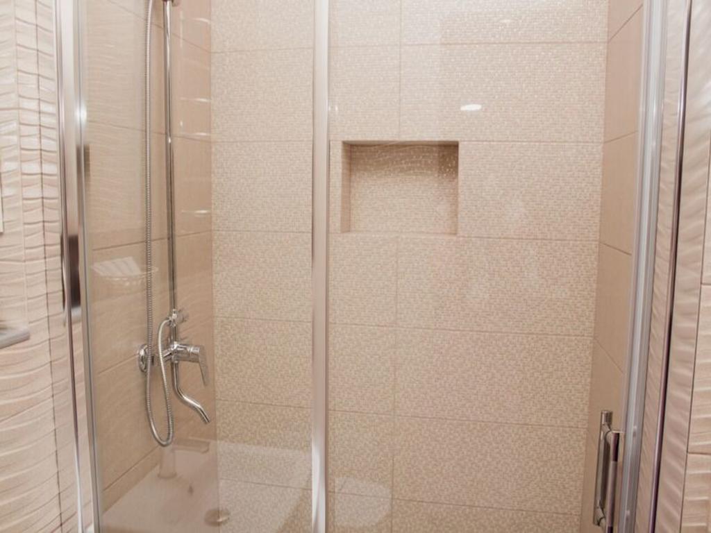 Apartment In The City Center In The House With Atlantes Odessa Exteriör bild